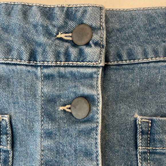 EUC! Francesca’s tgla Denim Button-Front Skirt, sz M - Picture 2 of 8